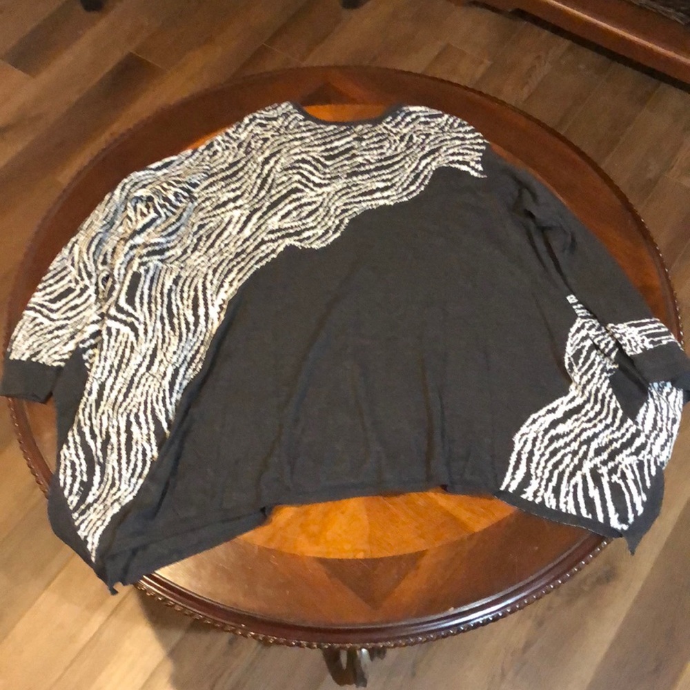 Nic & Zoe Zebra Print Asymmetrical Sweater Poncho… - image 2